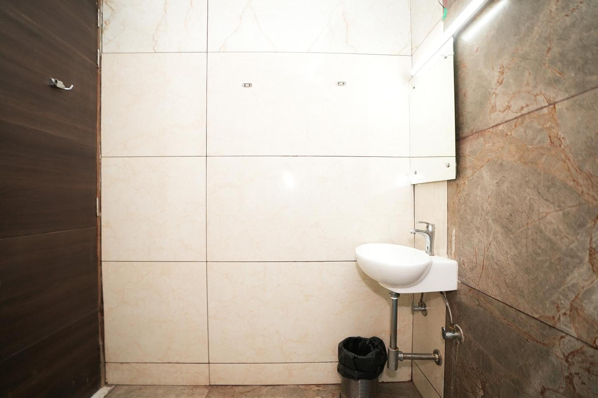 Tanvi Premium Residency Near Artemis Hospital, Gurugram Otel Gurgaon Dış mekan fotoğraf