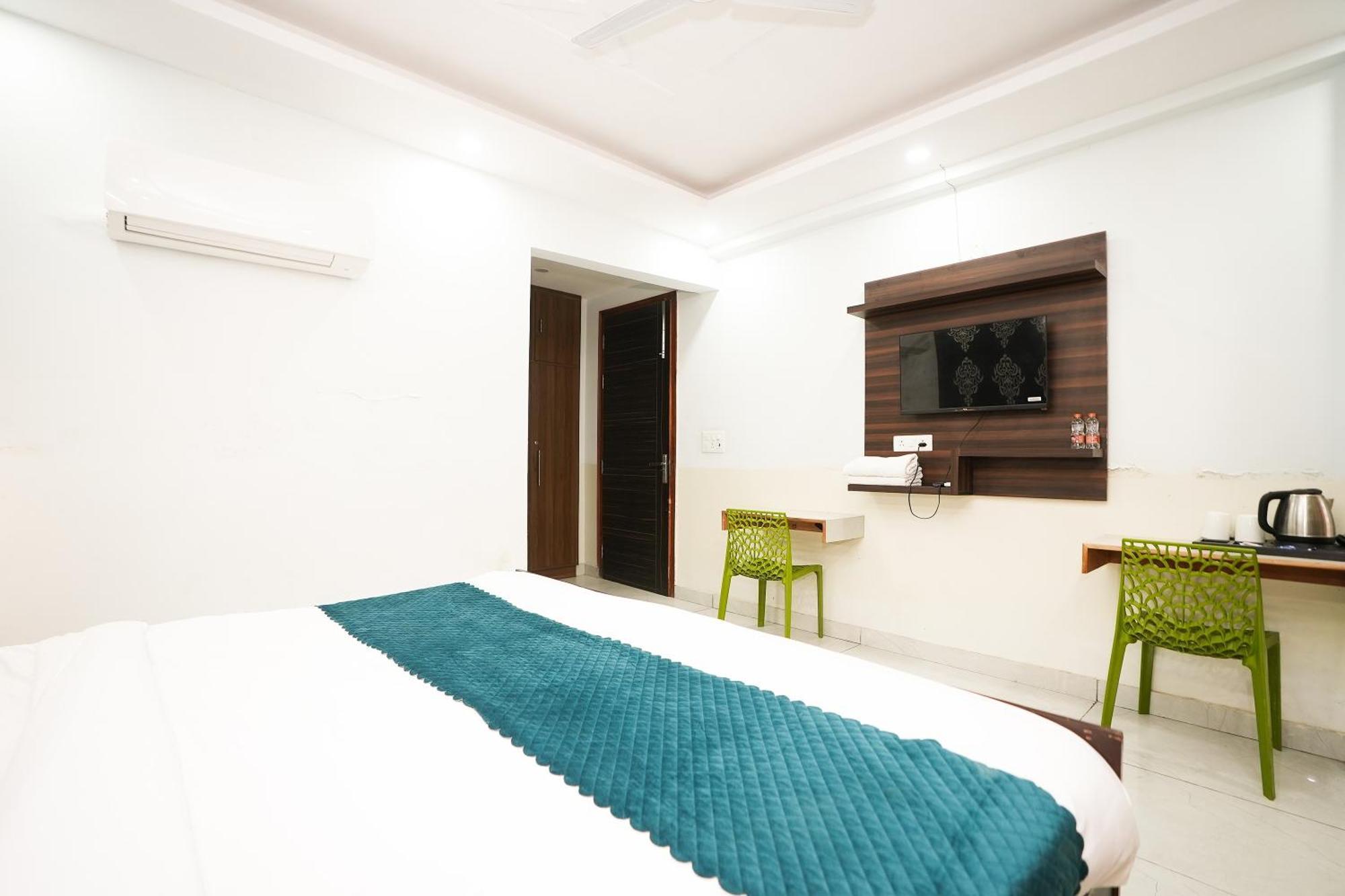 Tanvi Premium Residency Near Artemis Hospital, Gurugram Otel Gurgaon Dış mekan fotoğraf