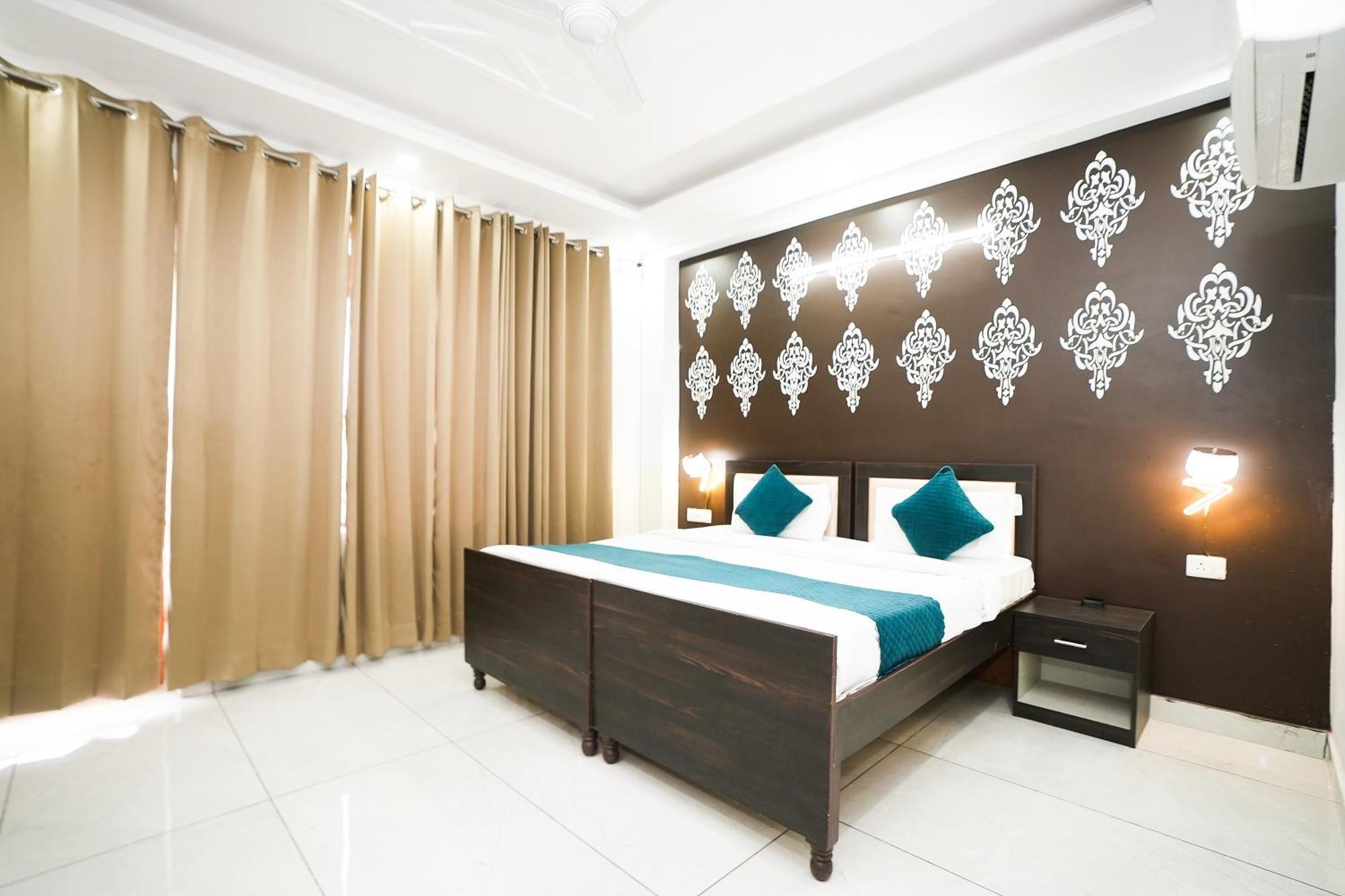 Tanvi Premium Residency Near Artemis Hospital, Gurugram Otel Gurgaon Dış mekan fotoğraf