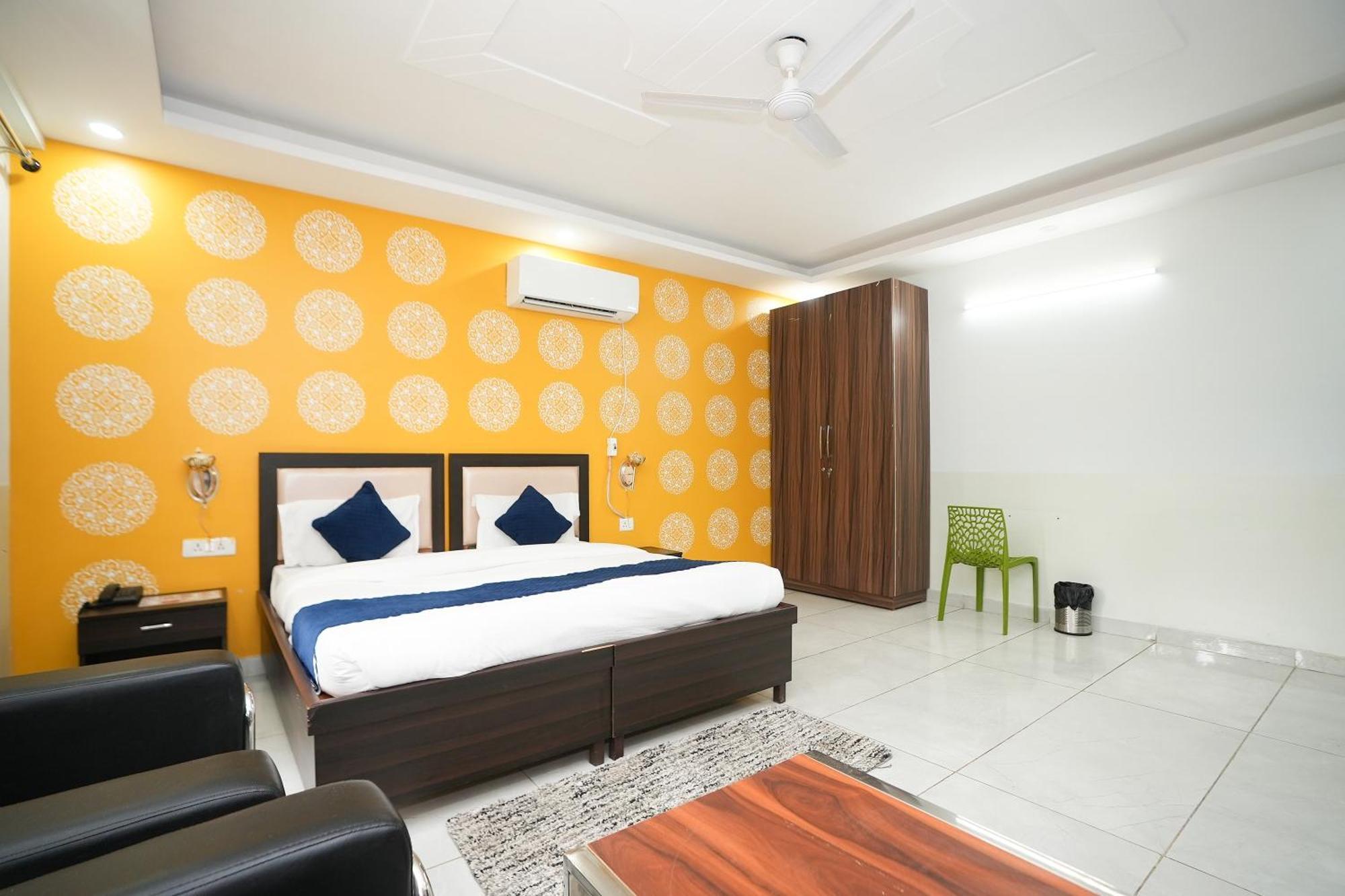 Tanvi Premium Residency Near Artemis Hospital, Gurugram Otel Gurgaon Dış mekan fotoğraf